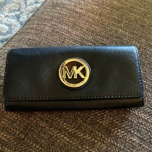 Michael Kors Wallet Black Leather 7 3/4” x 4”